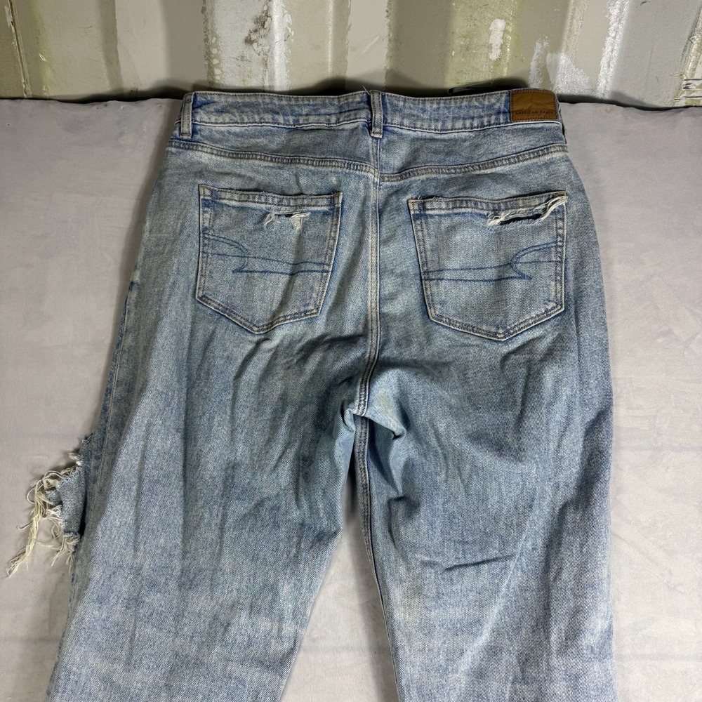 American Eagle Strigid Womens Mom Jeans Light Blue Distressed‎ Shredded Knee 14 - Picture 8 of 16